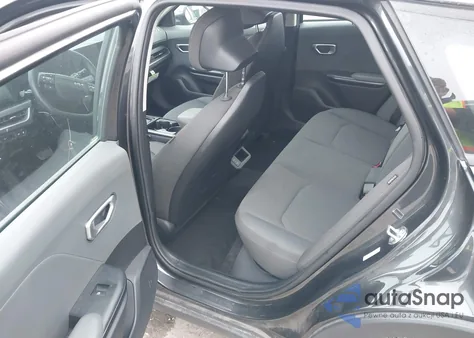 2025 Kia K4 Lxs z USA, uszkodzony, nr VIN 3KPFT4DE2SE046468